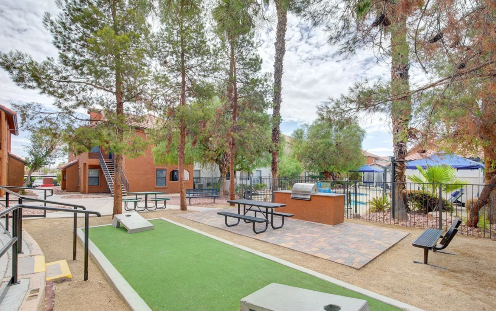 Villa Del Rio - 168 units in Las Vegas, NV